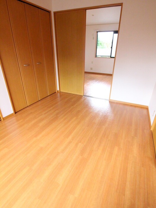 物件内観写真18　(居室)