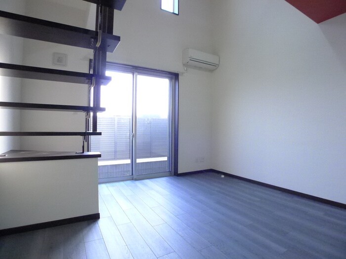 物件内観写真8　(ベランダ・バルコニー)