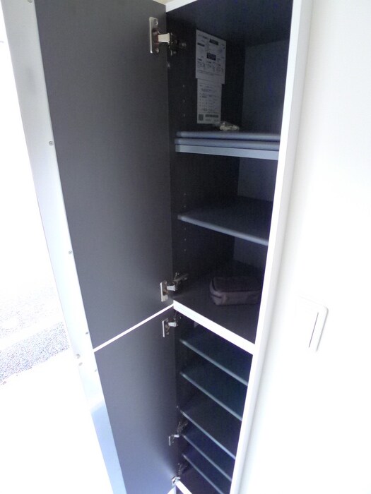 物件内観写真17　(靴箱)