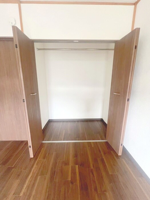 物件内観写真12　(収納)