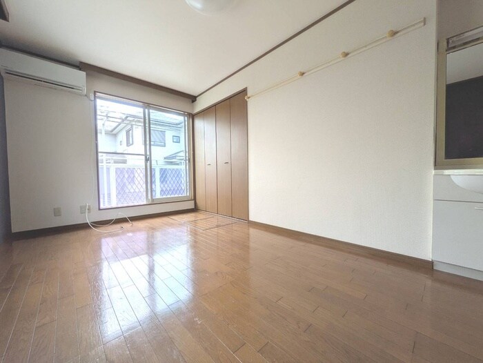 物件内観写真9　(居室)