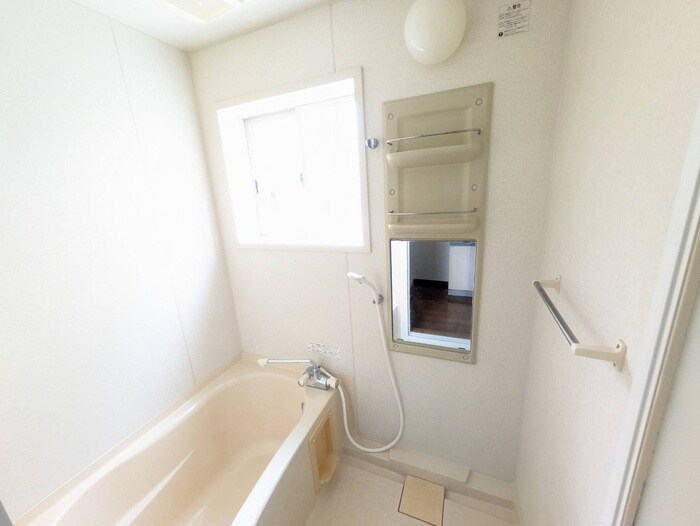 物件内観写真10　(バス／シャワールーム等)