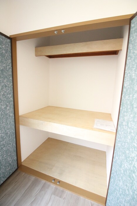 物件内観写真10　(収納)