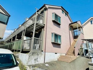 アベニ－ル百合丘外観写真