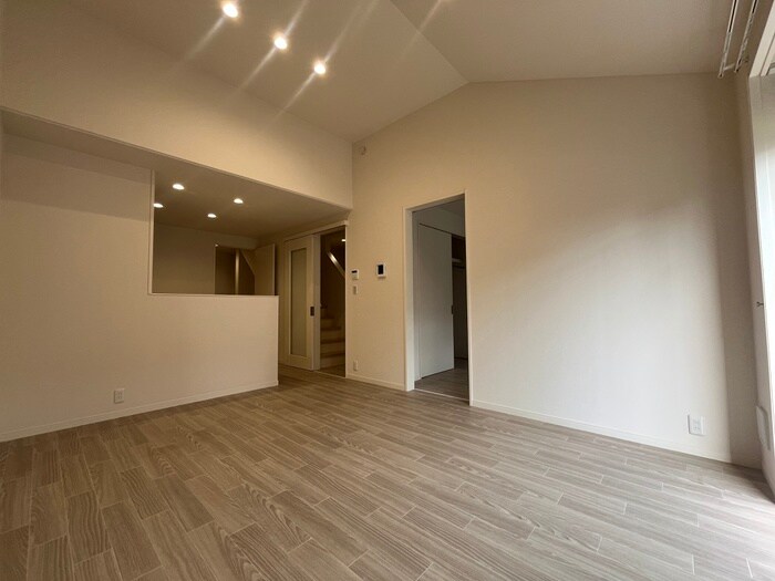 物件内観写真4　(居室)