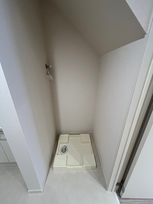 物件内観写真12　(洗濯機置場)