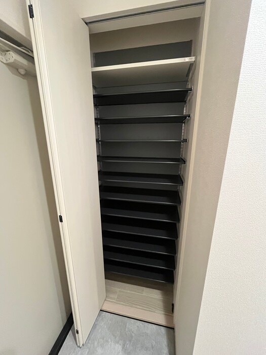 物件内観写真17　(靴箱)