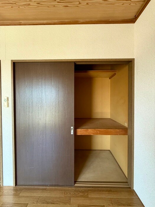 物件内観写真15　(収納)