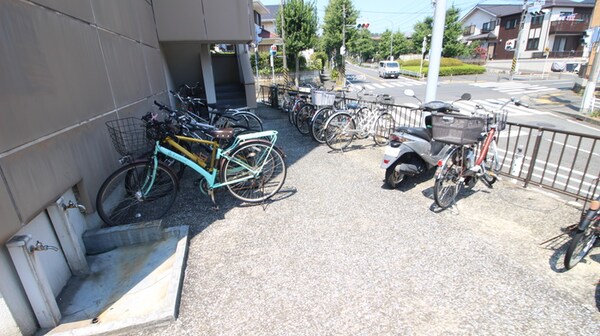 駐輪場
