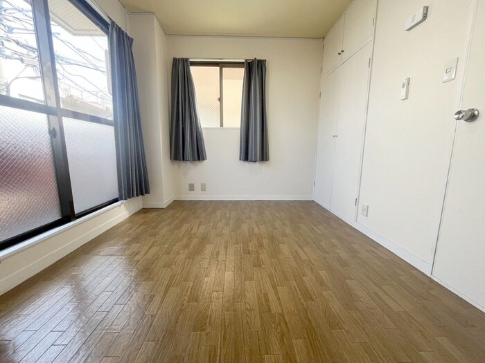 物件内観写真9　(居室)