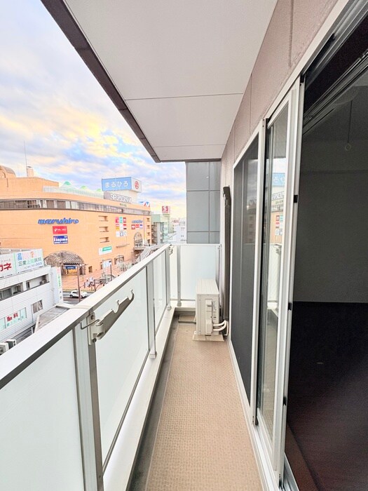 物件内観写真15　(室内からの展望)