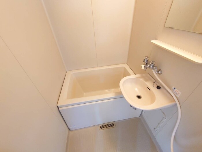 物件内観写真10　(バス／シャワールーム等)