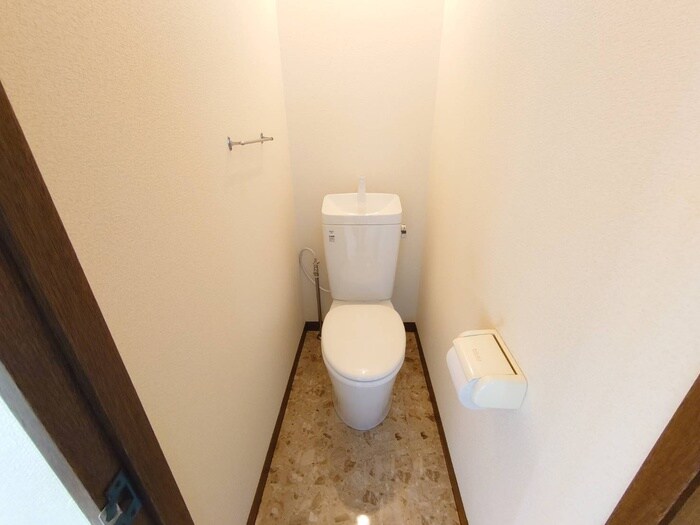 物件内観写真11　(トイレ)