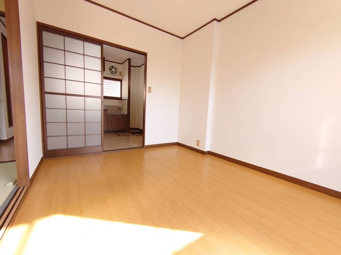 物件内観写真18　(居室)