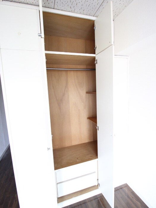 物件内観写真16　(収納)