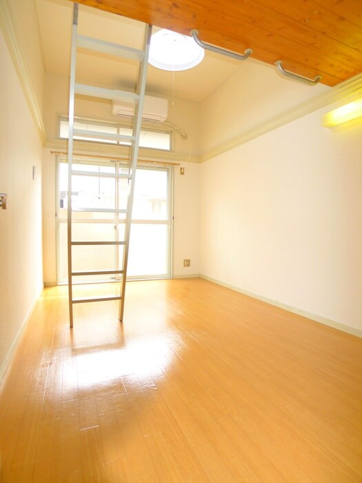 物件内観写真8　(居室)