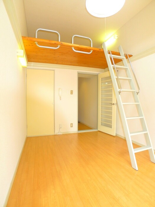 物件内観写真13　(ロフト)