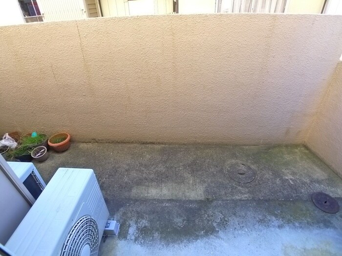 物件内観写真16　(ベランダ・バルコニー)