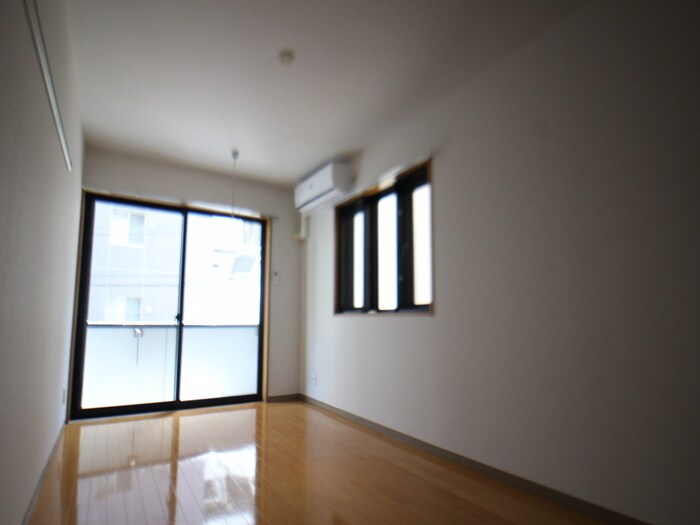 物件内観写真18　(居室)
