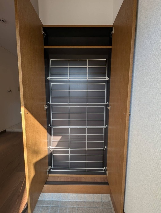 物件内観写真16　(靴箱)