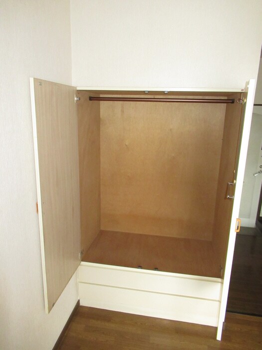 物件内観写真16　(収納)