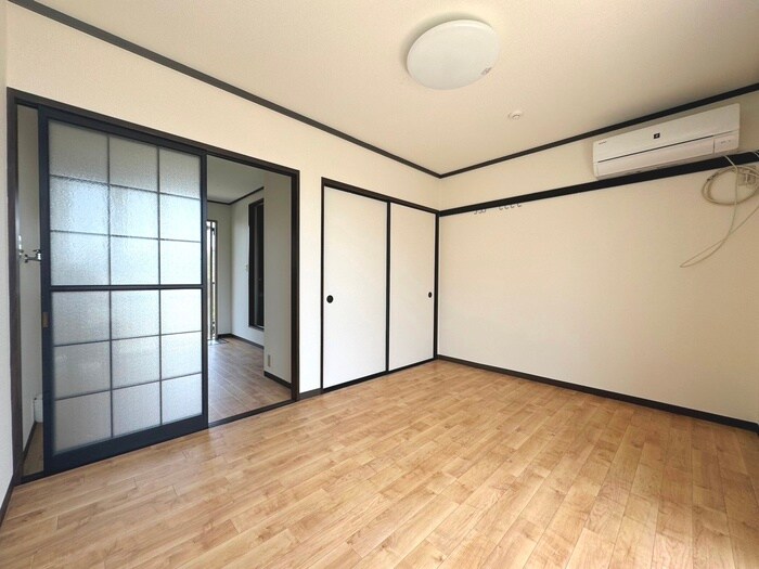 物件内観写真8　(居室)