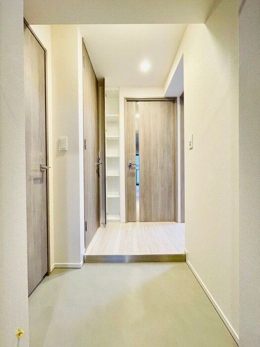物件内観写真17　(玄関)