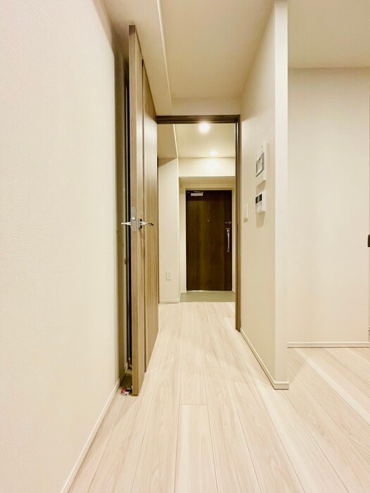 物件内観写真19　(廊下)