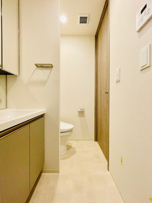 物件内観写真21　(室内からの展望)