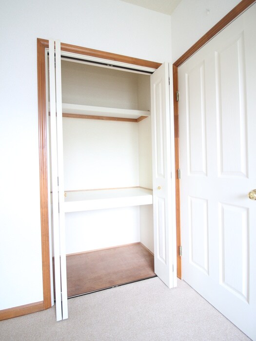 物件内観写真16　(収納)