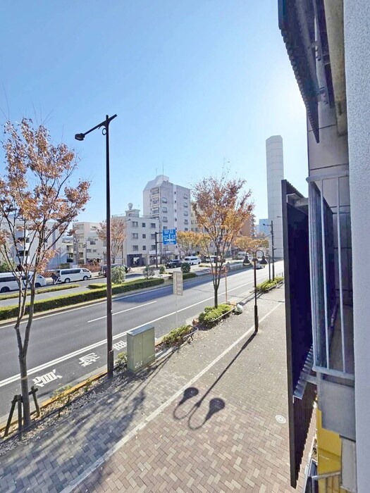 物件内観写真13　(室内からの展望)