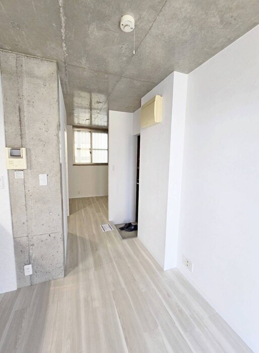 物件内観写真17　(廊下)