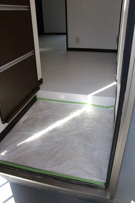 物件内観写真14　(玄関)