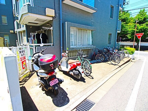 駐輪場
