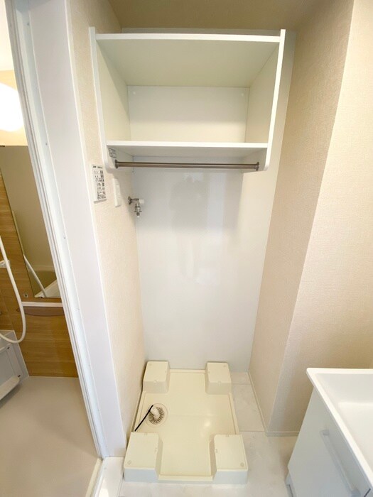 物件内観写真14　(洗濯機置場)