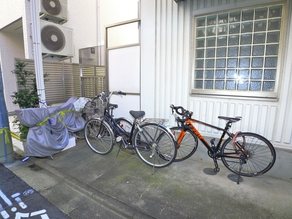 駐輪場
