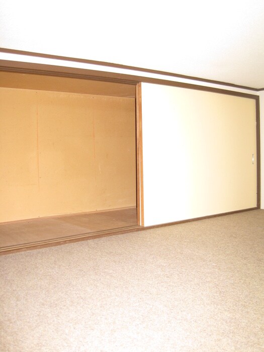 物件内観写真11　(収納)