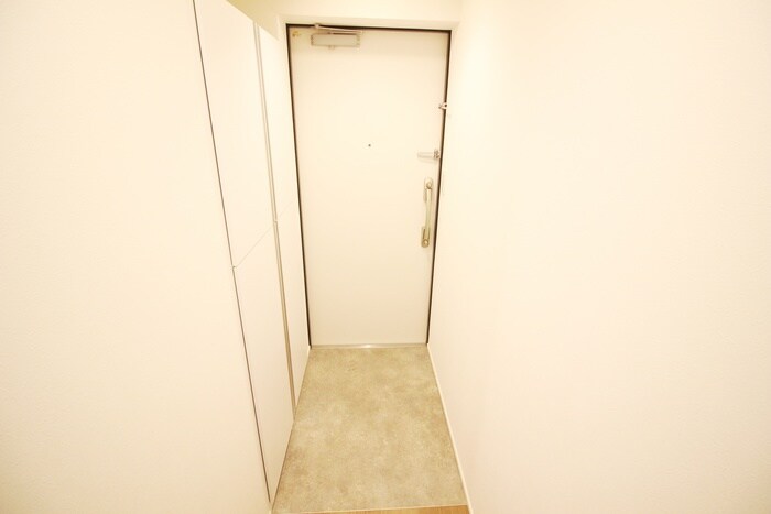 物件内観写真18　(玄関)