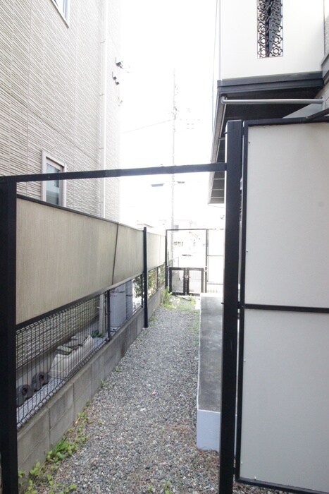 物件内観写真20　(室内からの展望)