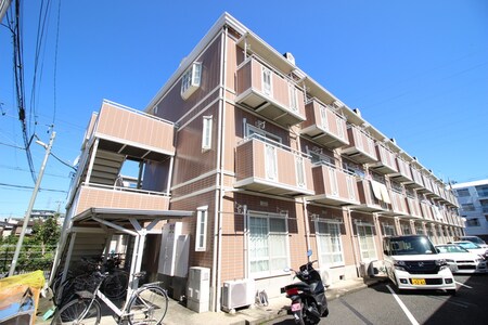 ラ・フォンテーヌ外観写真