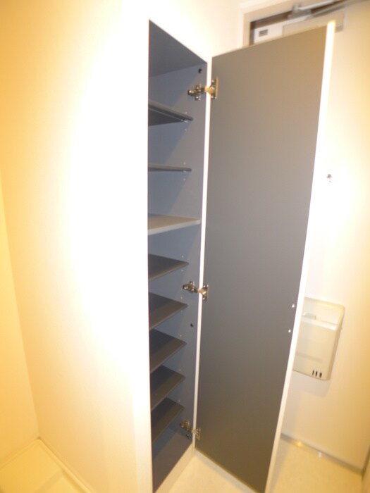 物件内観写真6　(靴箱)