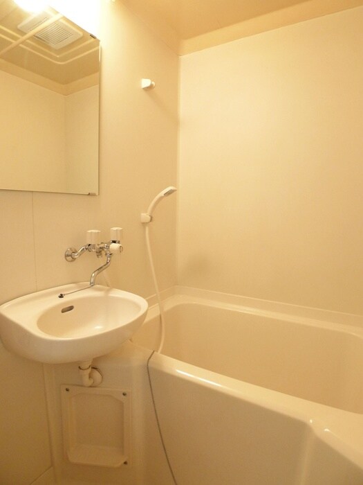 物件内観写真13　(バス／シャワールーム等)