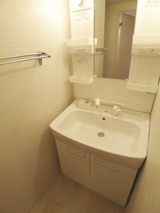 物件内観写真10　(洗面)