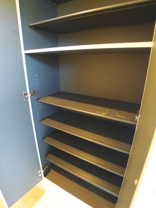 物件内観写真12　(靴箱)