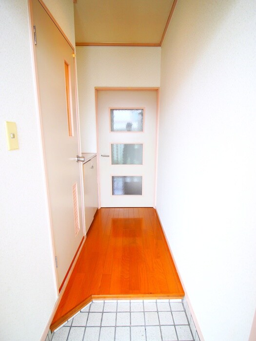 物件内観写真22　(玄関)