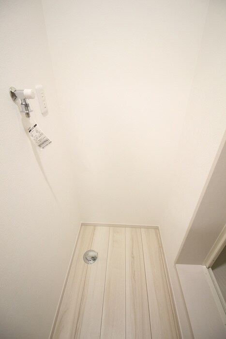 物件内観写真12　(洗濯機置場)