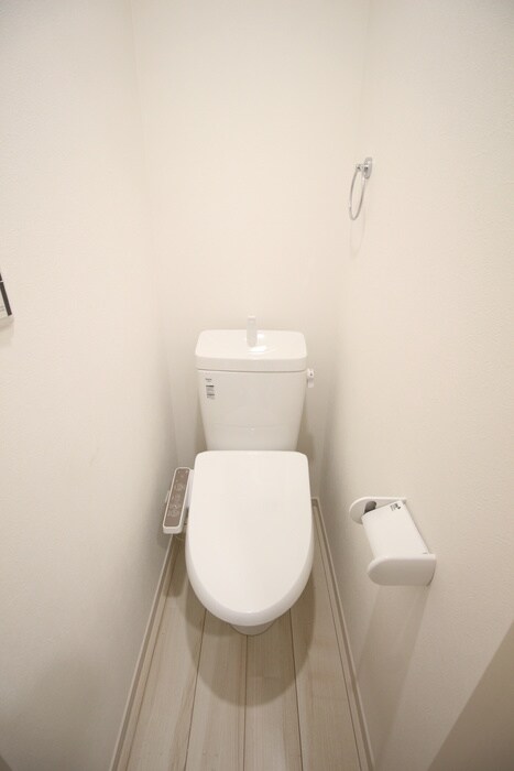 物件内観写真13　(トイレ)