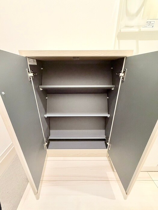 物件内観写真18　(靴箱)