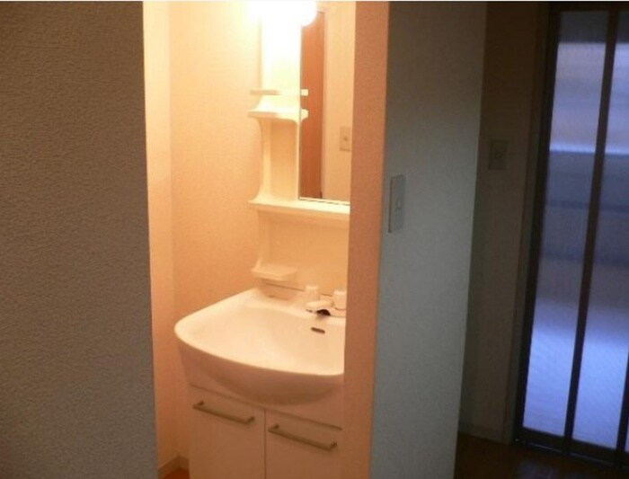 物件内観写真8　(洗面)