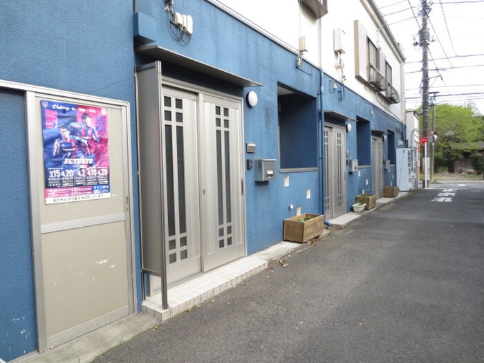 物件外観写真4　(エントランス部分)